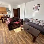 아파트 Ramada 2 -