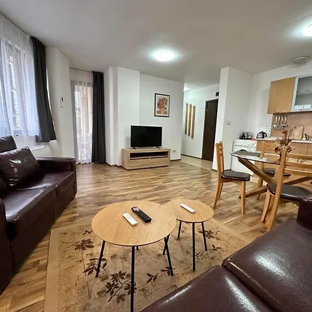 Апартамент Ramada 2 - *